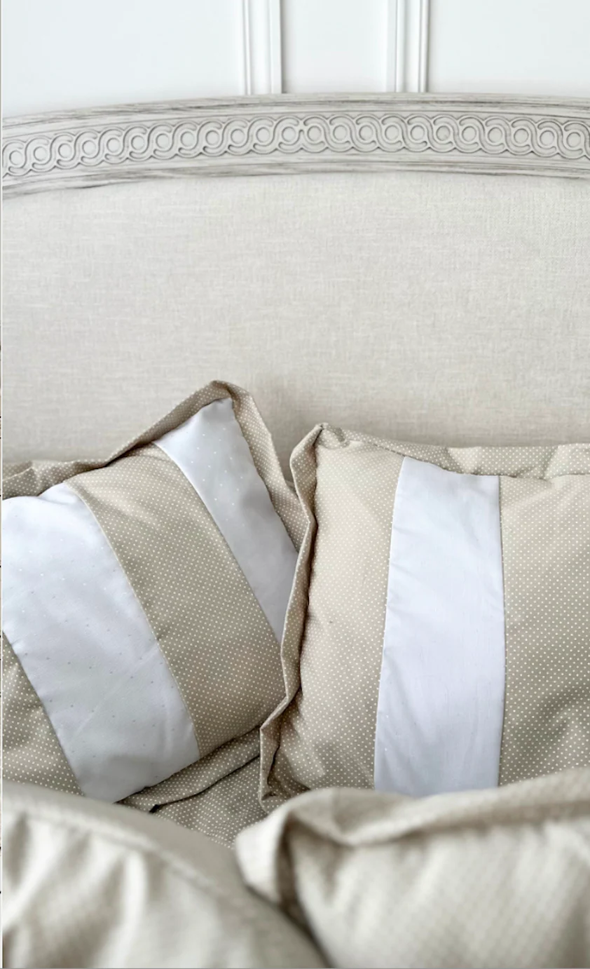 Vestidura para cuna beige con blanco - Imagen 3