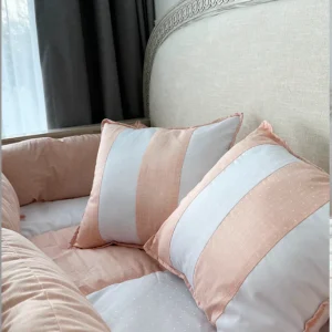 Vestidura para cuna salmón con blanco